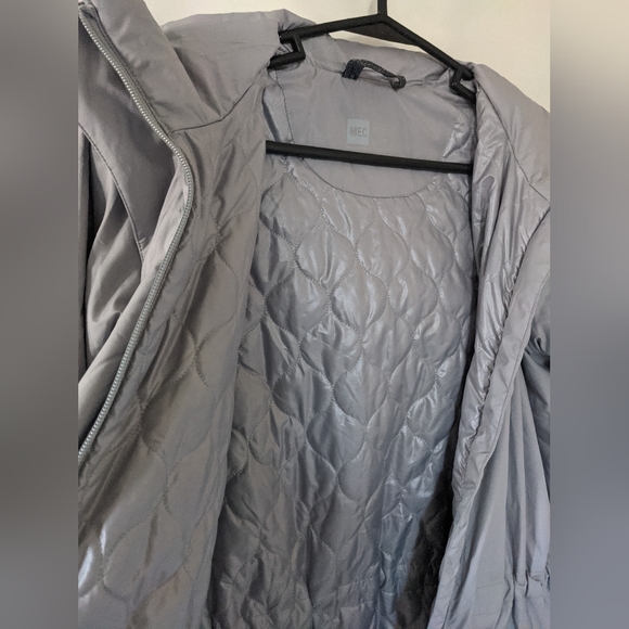 MEC Stuffit Packable Jacket NWT - Picture 4 of 4